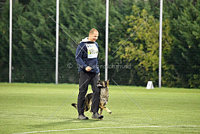 Ajahnique Magna Pesna