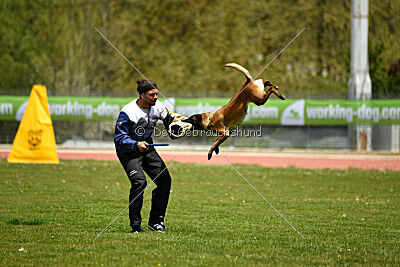 Anouka vom Mittelpunkt