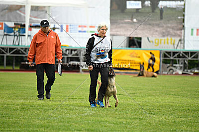 Caja von der Schwarzen Mamba