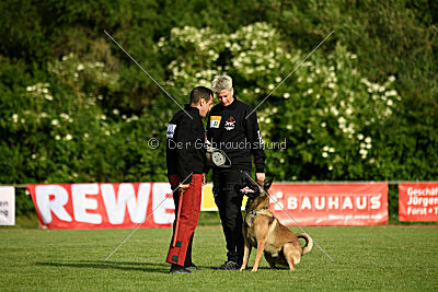 Ouzo von den brennenden Herzen