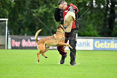 ne pas toucher Aaron